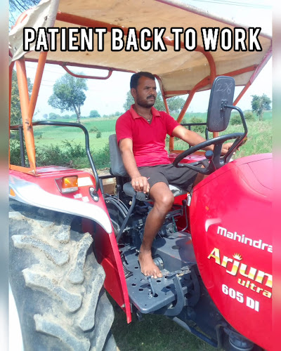 Dr. Jeetendra Singh Lodhi (Best Orthopedic Surgeon)) — Orthopedic surgeon
